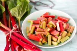 7 astuces pour contrôler l’acidité de la rhubarbe sans trahir son caractère unique