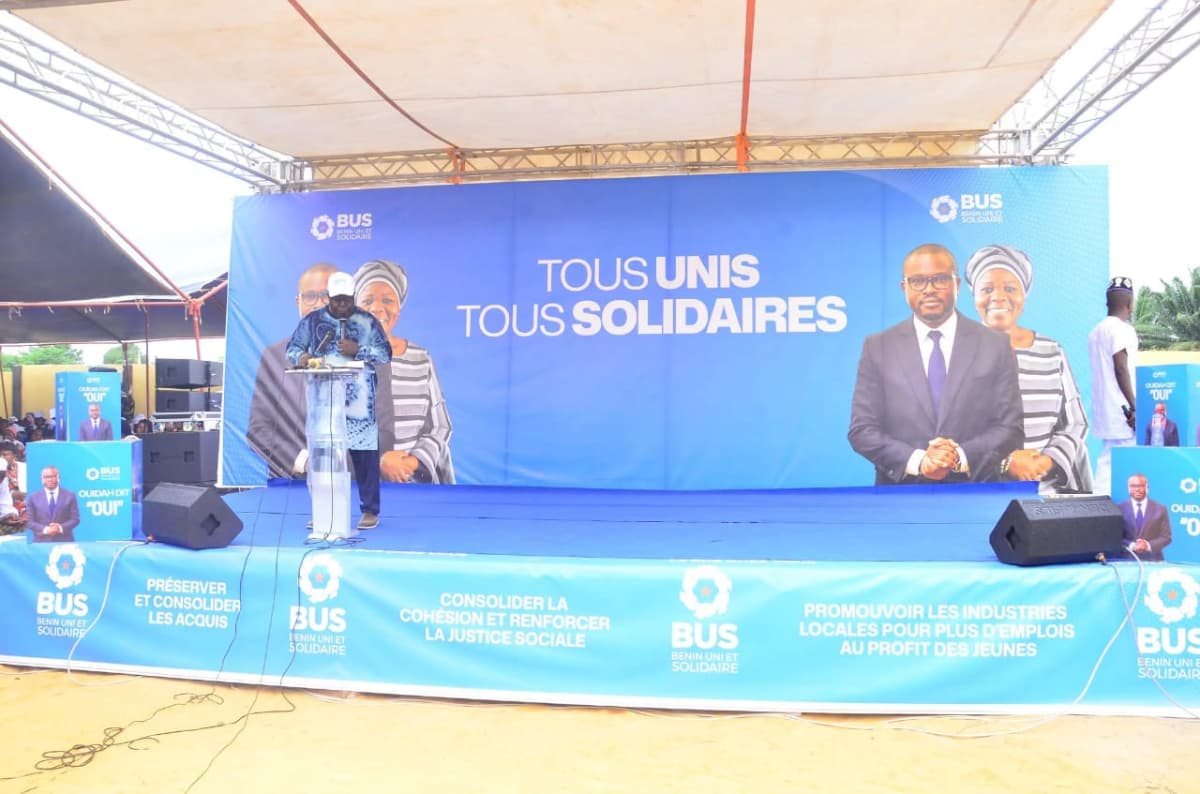 Escale du BUS à Ouidah: grande mobilisation citoyenne en soutien au duo Wadagni - Talata