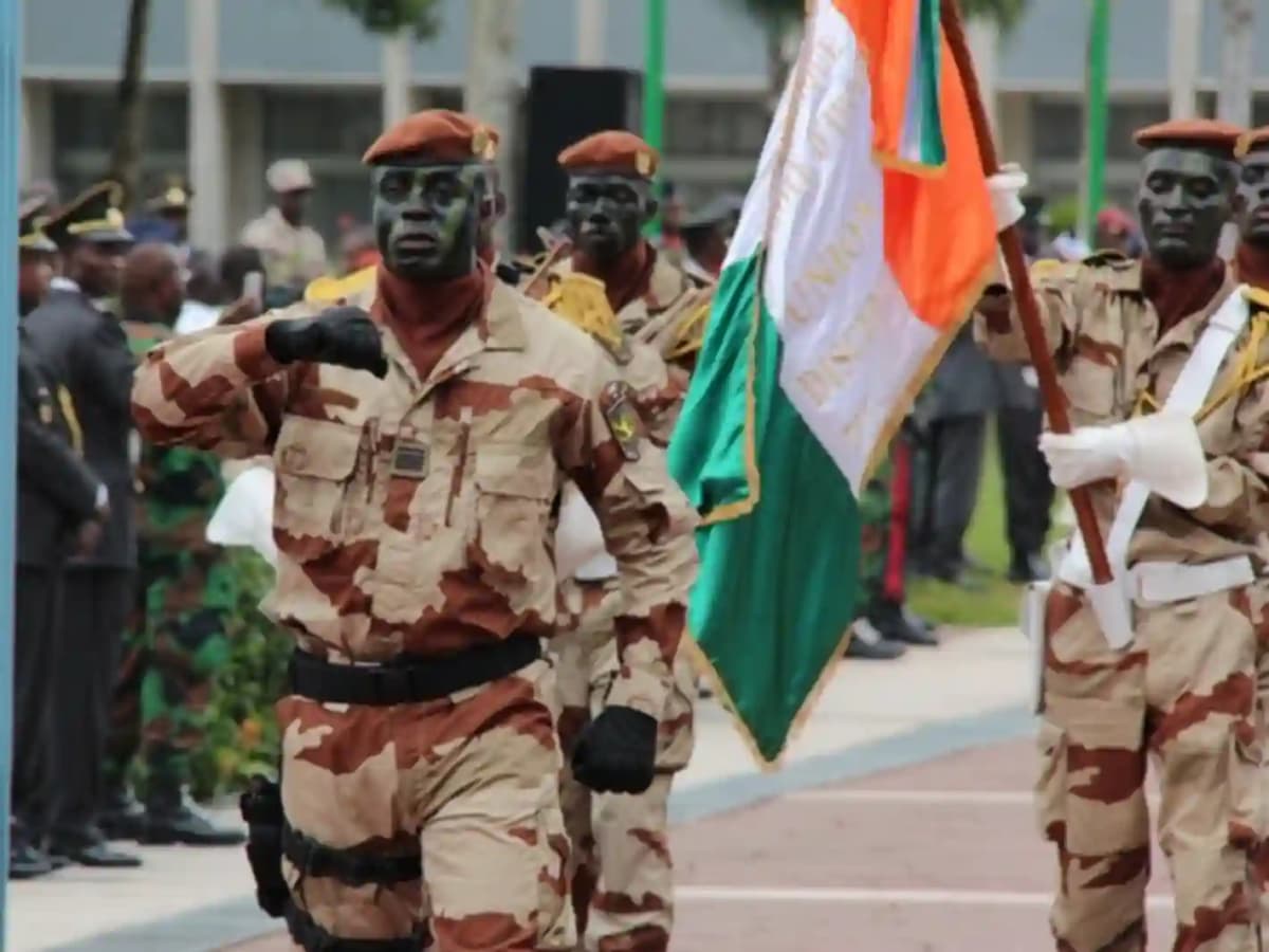 Défilé du 1er août - militaire ivoirien au Bénin