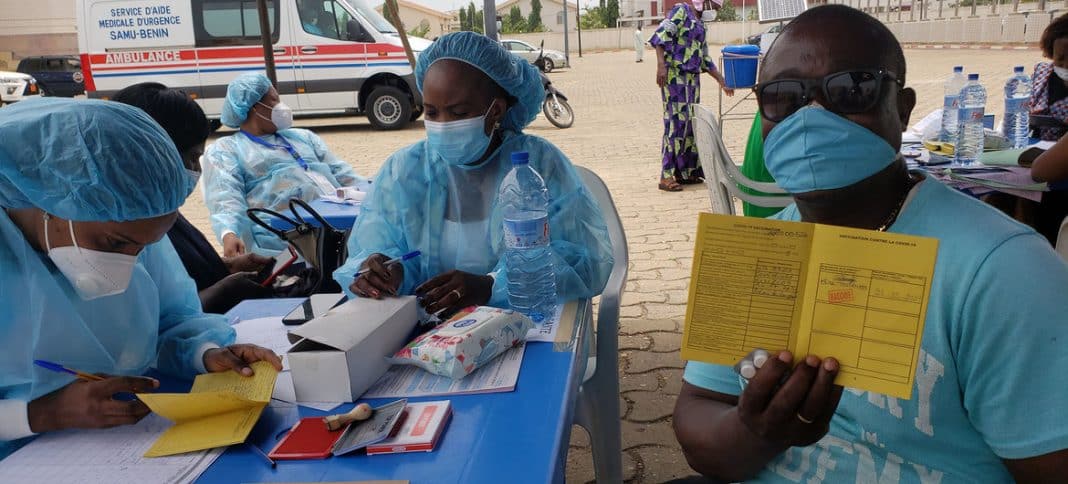 BÃ©nin: la vaccination contre la Covid-19 obligatoire pour tout le personnel du PAC