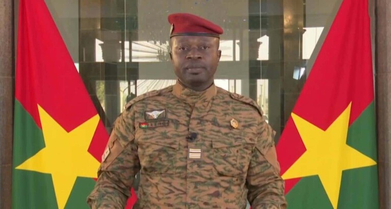 Burkina Faso: les avoirs de l’ex-président Damiba gelés par les autorités de la Transition