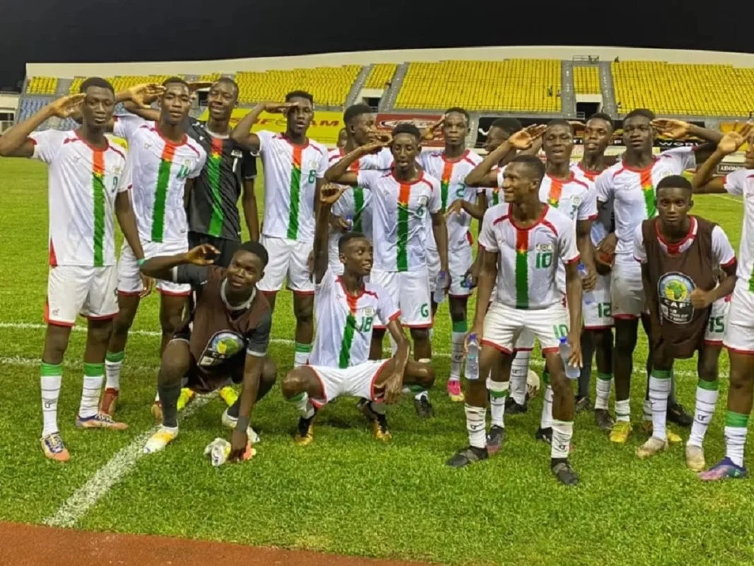 Des joueurs cadets du Burkina Faso lors d'un tournoi de l'UFOA B U