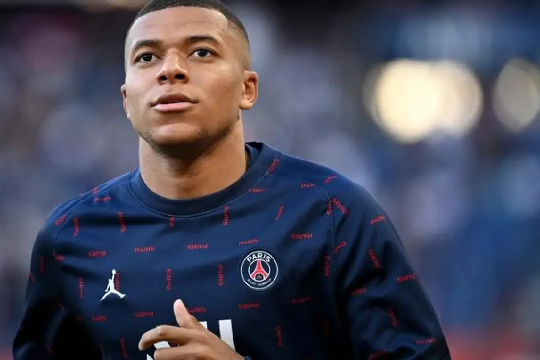 Kylian MbappÃ© sous le maillot du PSG