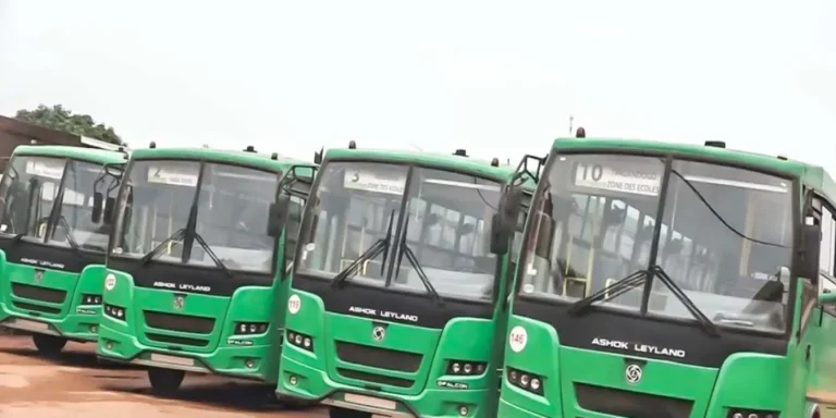 Burkina Faso: bientôt 500 nouveaux bus du transport des élèves et étudiants