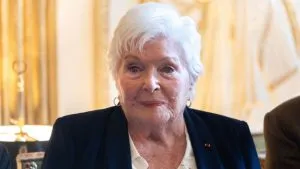 Line Renaud, 97 ans, avoue « Oui, j&rsquo;ai menti »