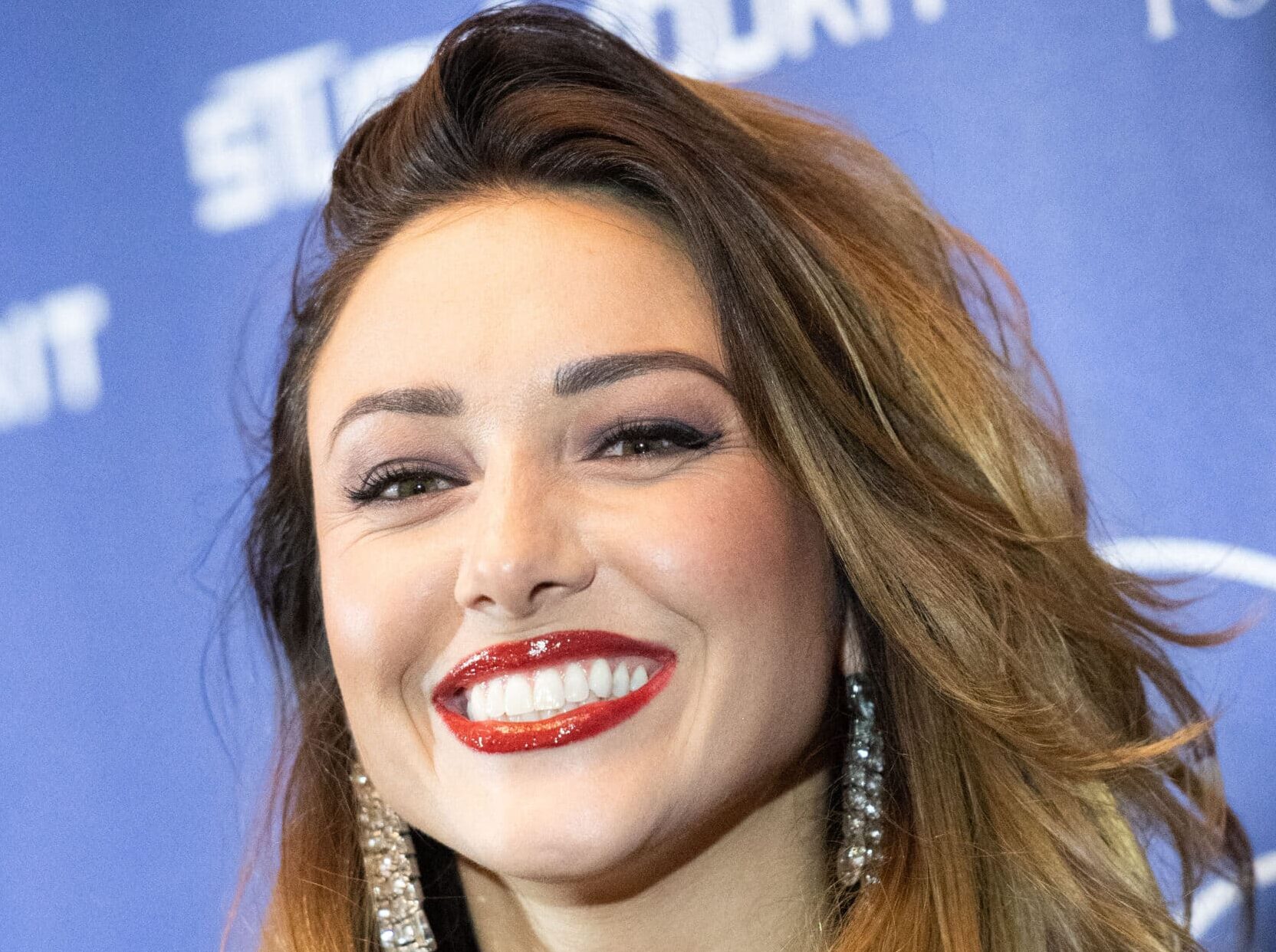 Delphine Wespiser au centre d&rsquo;une complicité remarquée sur le plateau de TBT9