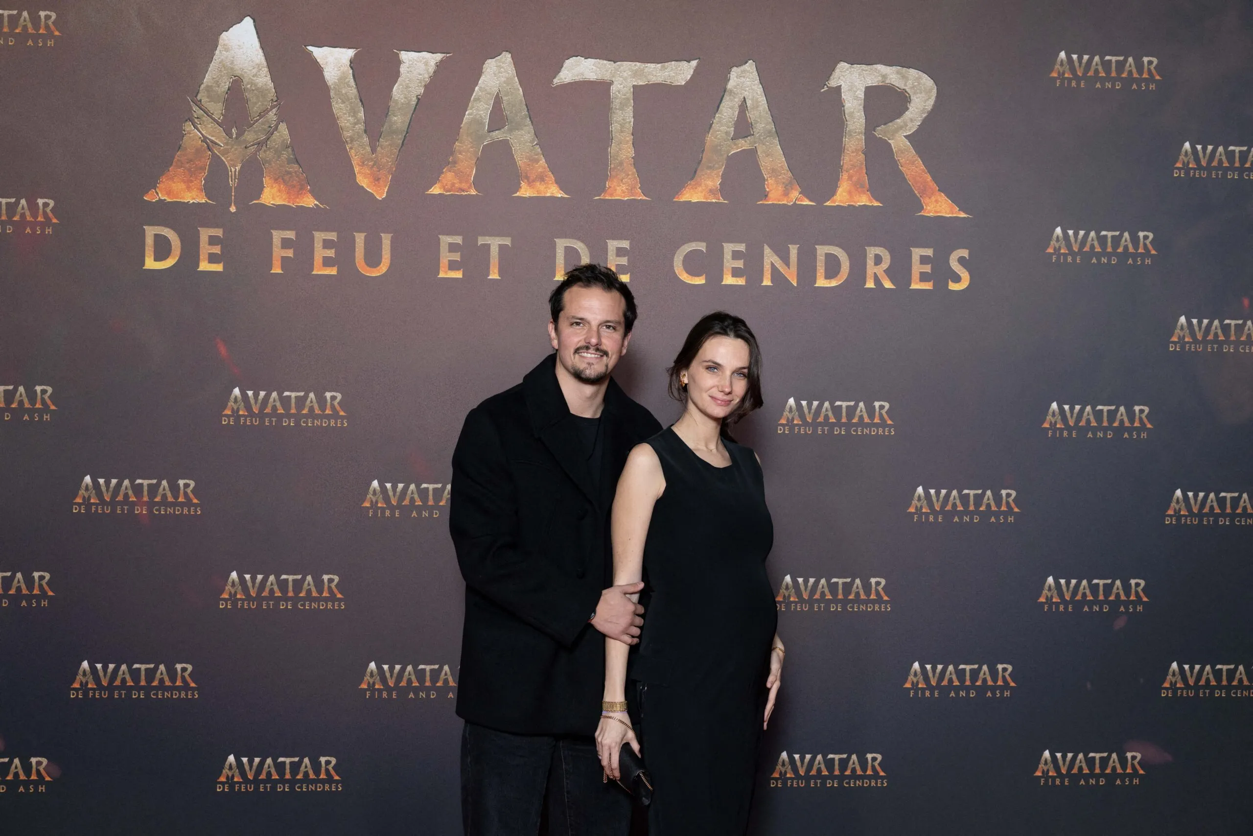 Juan Arbeláez papa pour la première fois et partage une craquante photo de son nouveau-né