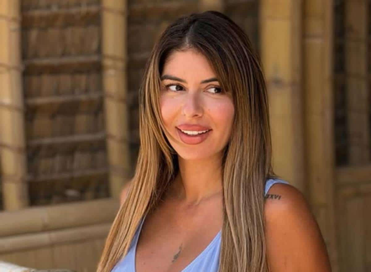 Sarah Lopez enceinte : non pas un mais deux bébés
