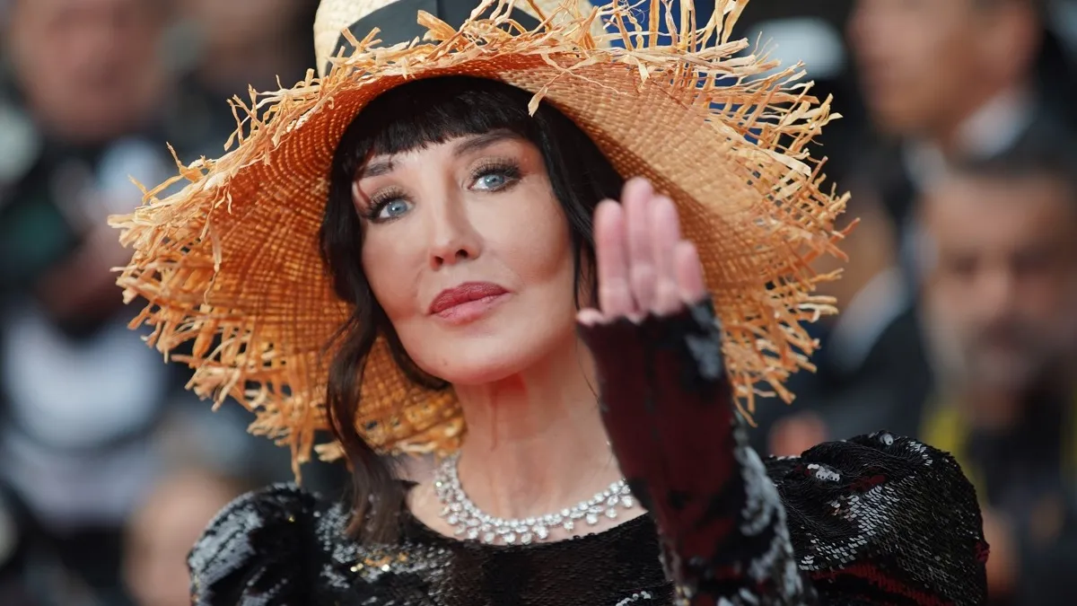 Isabelle Adjani sans concession sur Diam&rsquo;s et son voile : « Une grande détresse »