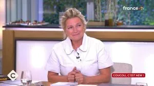 France: C à vous ciblée par l’inspection du travail pour recours abusif de la production