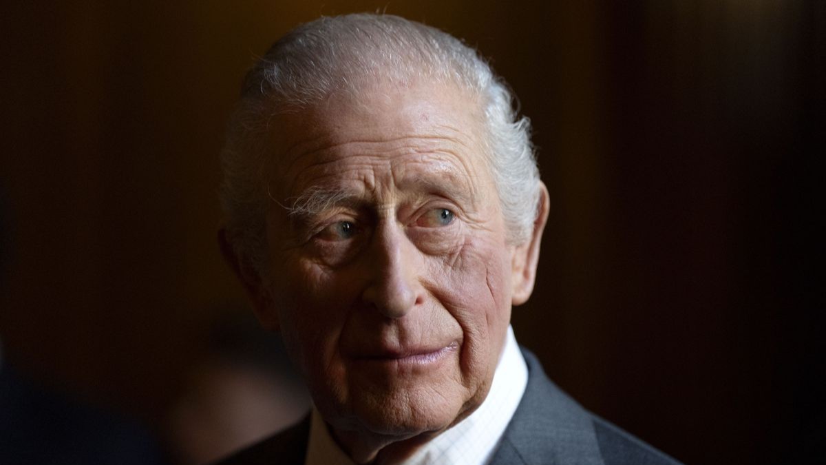 Charles III interpellé dans l&rsquo;Essex, le palais renvoie le dossier Epstein à la police