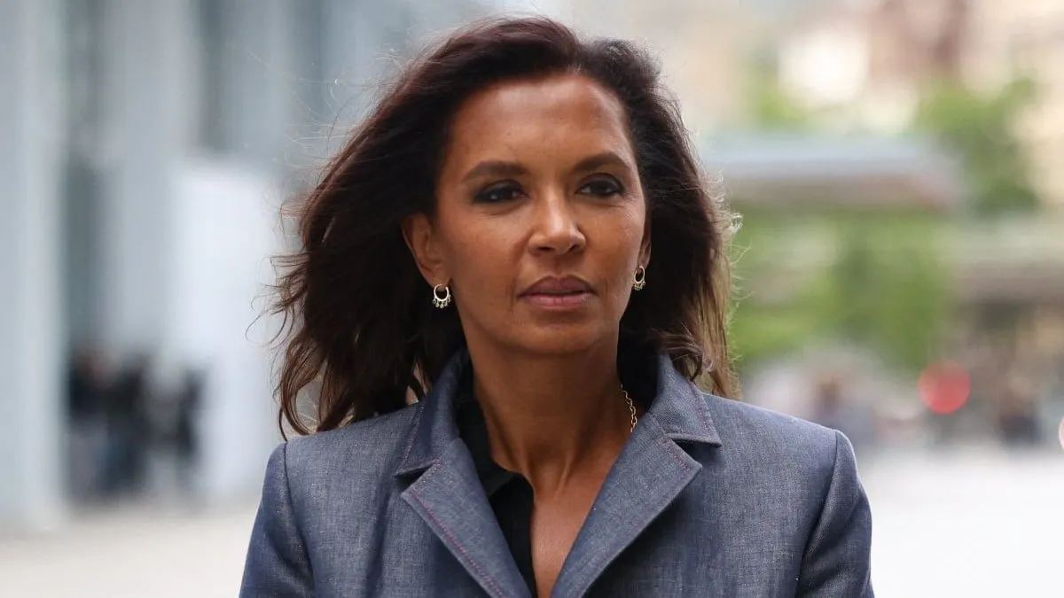 Karine Le Marchand défend une France avec des villages et des tracteurs