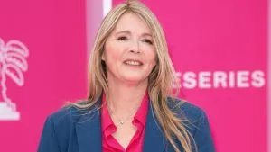 Elsa Esnoult dément la rivalité avec Hélène Rollès : « La réalité n&rsquo;est pas celle-là »