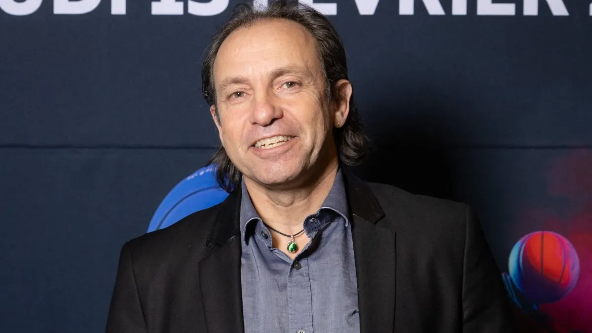 Philippe Candeloro : « Ici, c’est une maladie aujourd’hui d’être… »