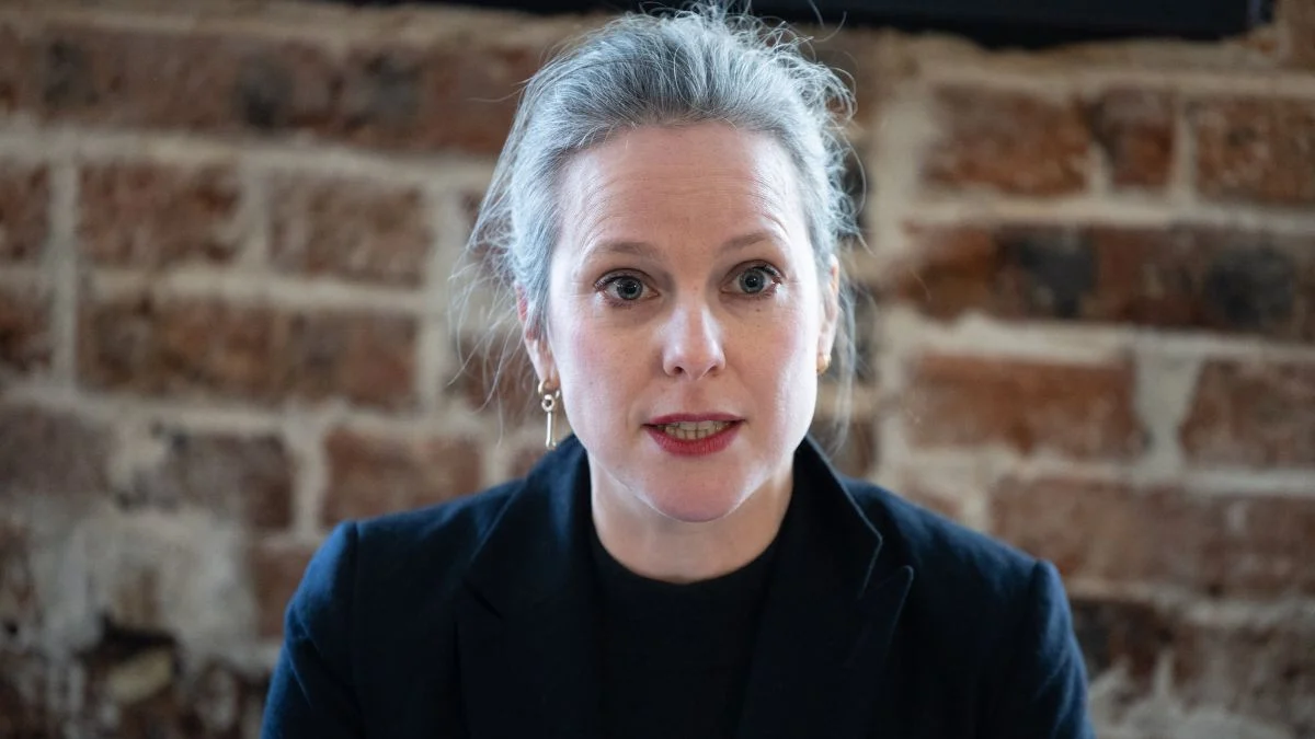 Mère de deux enfants, Lucie Castets (NFP) révèle pourquoi elle a fait son coming-out : "C'est très politique de..."