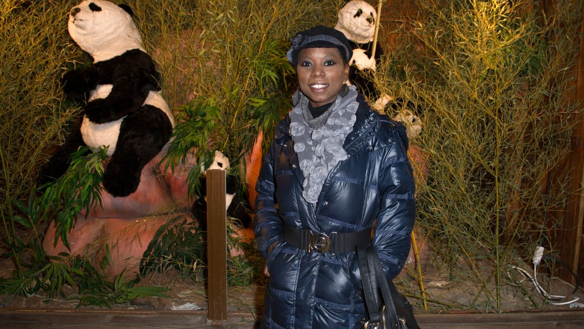 Surya Bonaly, légende du patin à 52 ans : « Je vois les gens pleurer à la télé »