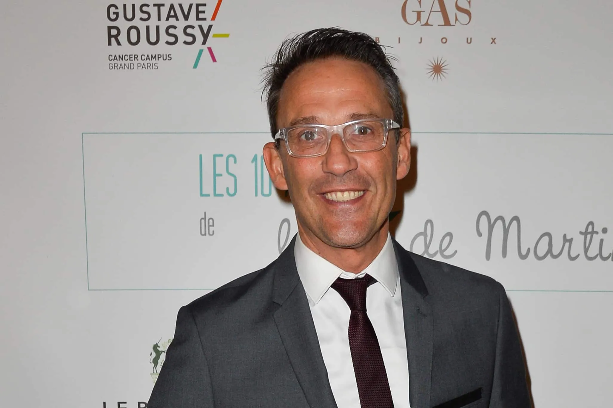 "Il y a quelqu’un sur le toit", Julien Courbet : grosse frayeur pour l’animateur et sa famille, gros quiproquo à leur domicile