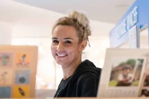 "Démerde-toi connasse !", l’ex-Miss France, Élodie Gossuin, victime de commentaires d’une violence inouïe depuis le récit de ses vacances à Dubaï