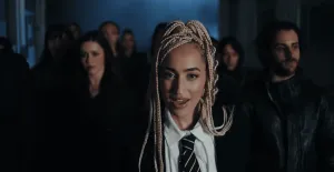 Monroe représentera la France à l&rsquo;Eurovision 2026 avec la chanson Regarde