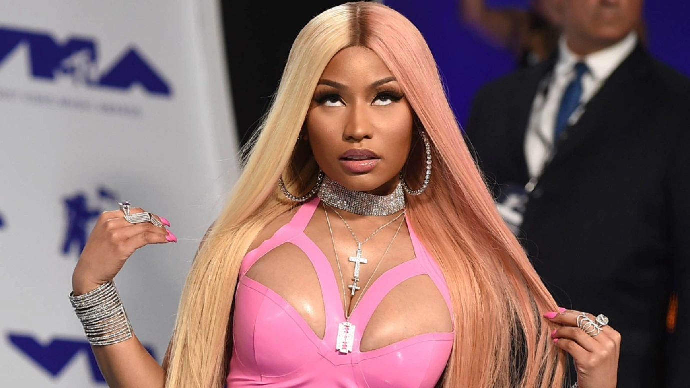 Nicki Minaj poursuit un influenceur nigérian pour cyberharcèlement