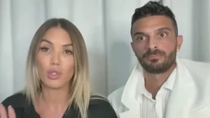 “Je vrille !”, l’influenceuse en colère contre son époux, elle pète les plombs