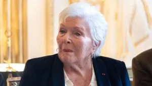 Line Renaud : « Je vais avoir une aventure avec lui »