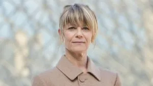 Marina Foïs a reniflé un cadeau ayant appartenu à un président de gauche