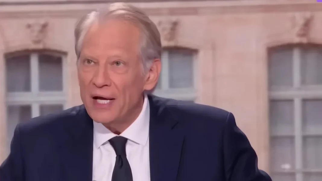 Dominique de Villepin, hors de lui, remet en place ce journaliste