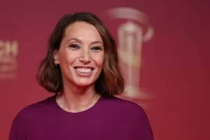 "Je suis si émue", Laura Smet, le beau projet de la fille de Johnny Hallyday pour les enfants de Madagascar