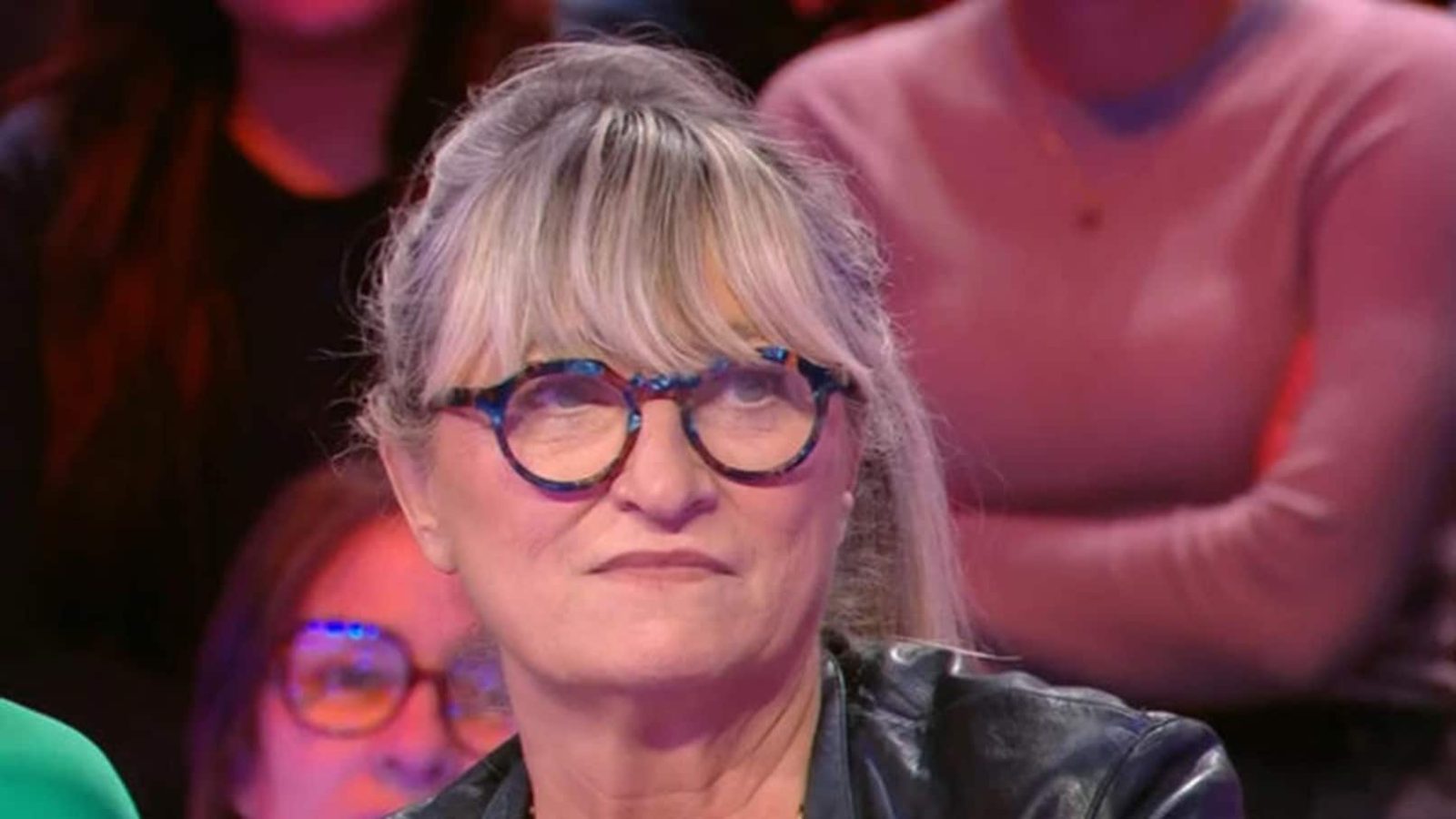 "Son pronostic vital est engagé" : Christine Bravo redoute le pire pour sa jument malade