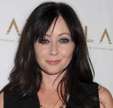 Shannen Doherty : un an après sa mort, son ex-mari Ashley Hamilton hospitalisé en urgence après une overdose