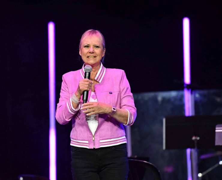Dorothée de retour sur scène : au Palais des congrès de Paris, elle a bien cru que son cœur allait "exploser"