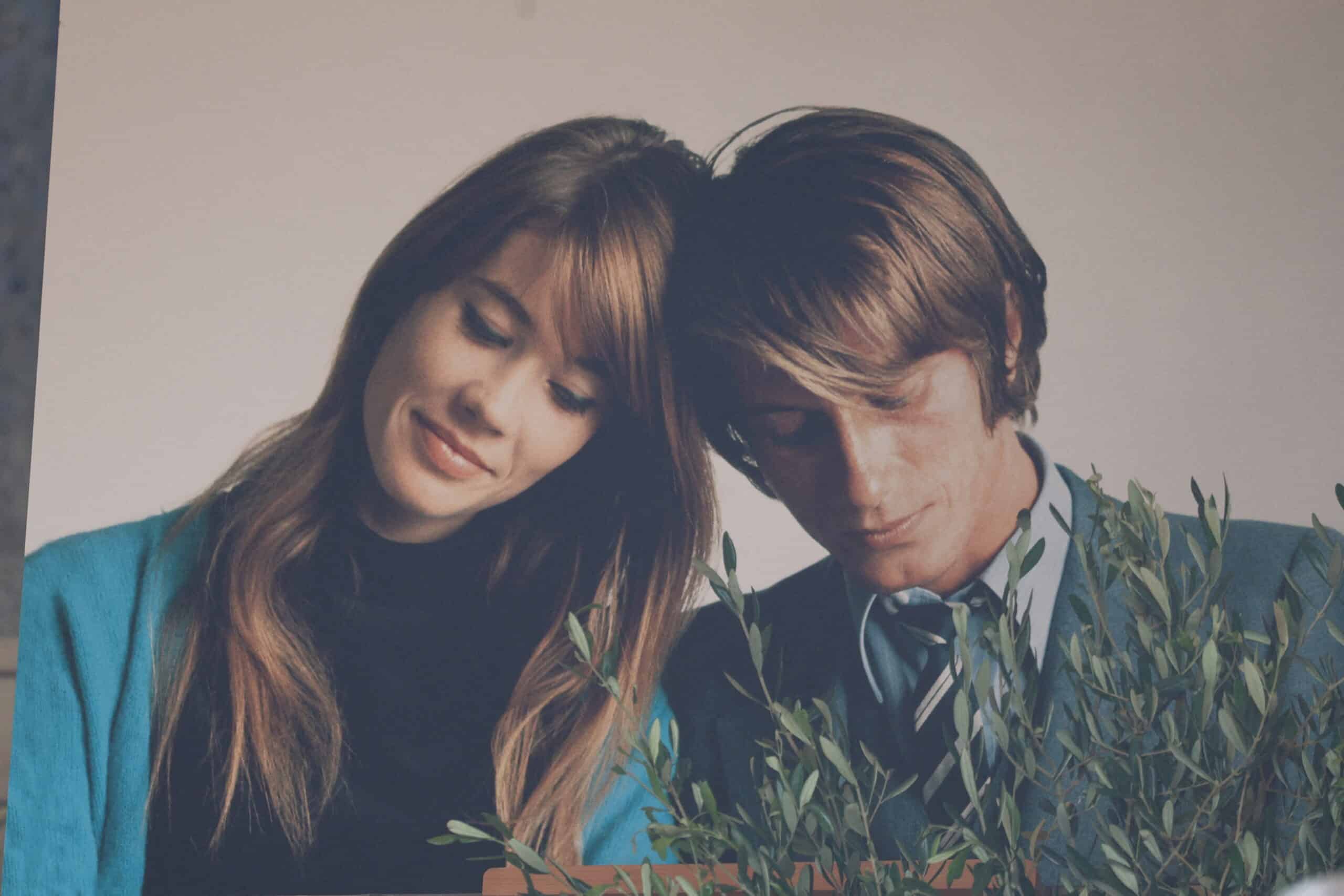 Françoise Hardy ne pouvait « vivre qu’à Paris » : Jacques Dutronc a quitté leur duplex pour Monticello
