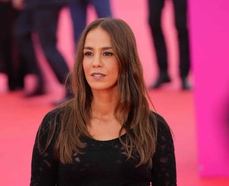Alice Belaïdi virée d’un film après avoir dénoncé un célèbre acteur : "On ne me colle pas son sexe sur la cuisse sans me demander mon avis"