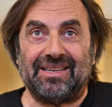 André Manoukian s’est offert un chalet à la montagne, aux frontières de la Suisse et de l'Italie