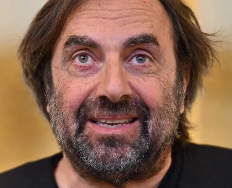 André Manoukian s’est offert un chalet à la montagne, aux frontières de la Suisse et de l'Italie