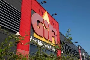 Gifi : un voleur poignardé par le gérant d’un magasin