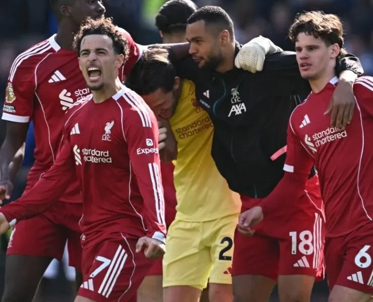Liverpool Beat Everton 2-1 in Dramatic Merseyside Derby