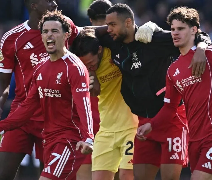 Liverpool Beat Everton 2-1 in Dramatic Merseyside Derby