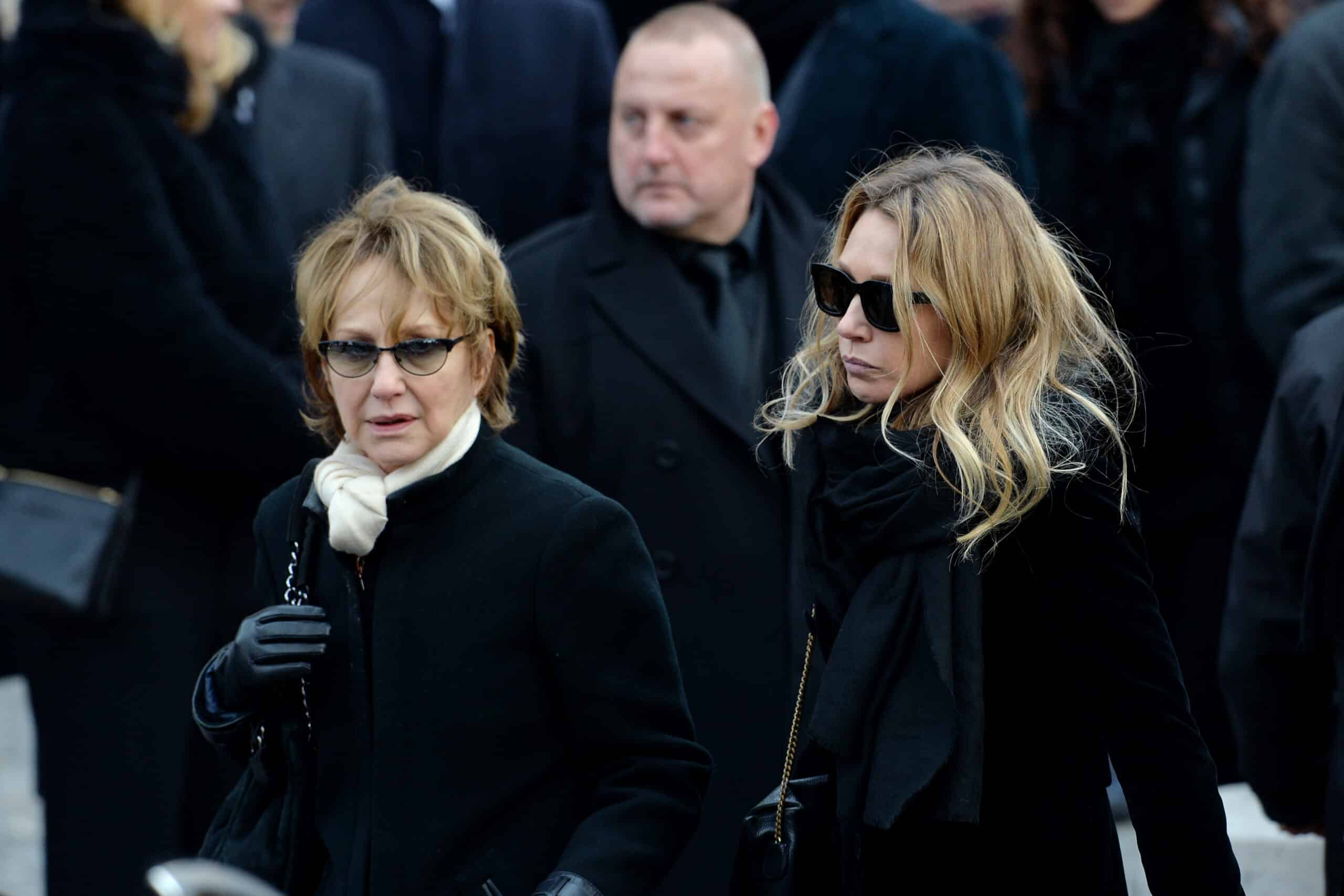 "Elle a fait tomber une tasse…" : Nathalie Baye, le parrain de Laura Smet raconte les derniers jours avant sa mort