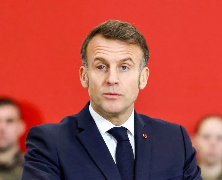 Emmanuel Macron : une photo de son frère affole les réseaux sociaux, c’est son sosie !