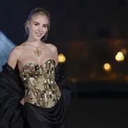 Fortune, château et sang royal : Maria Carolina de Bourbon des Deux-Siciles appartient à une dynastie parmi les plus riches d’Europe