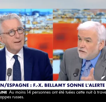 "Arrêtez !", "laissez-moi répondre" : Pascal Praud, le ton monte avec son chroniqueur qui lui tient tête