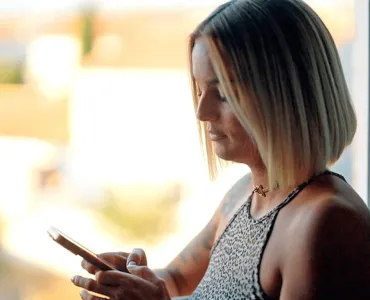 Julie (Mariés au premier regard) : la candidate agressée après la diffusion d'un épisode