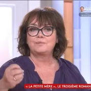 "On est censé se tenir" : Nathalie Saint-Cricq revient sur son "manque de tenue" envers Éric "Benito" Ciotti