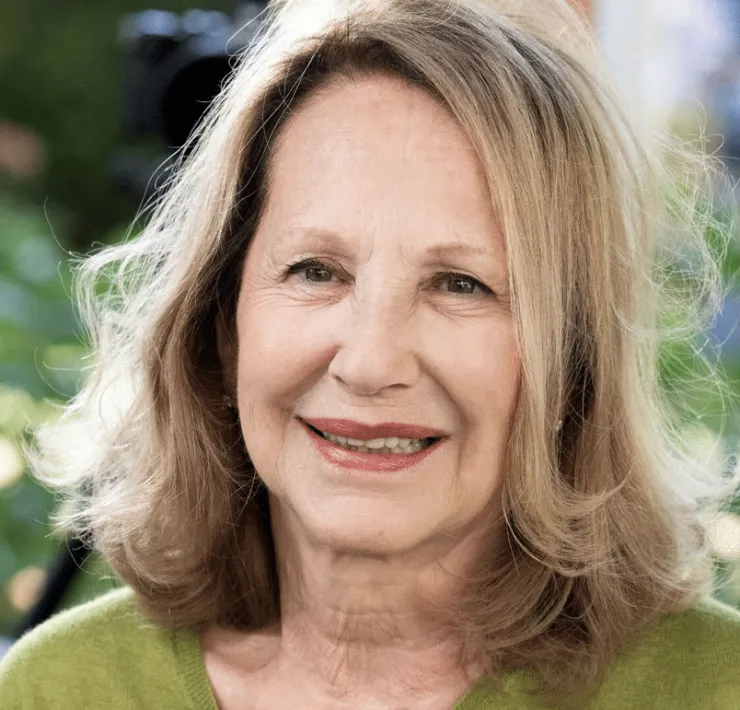 Obsèques de Nathalie Baye : David Hallyday, Sylvie Vartan, Brigitte Macron… Ils sont venus soutenir Laura Smet