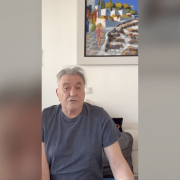 "Il a la même attitude que les alcooliques" : Jean-Marie Bigard "au ralenti" après son AVC, son passage dans TBT9 ne rassure pas les internautes