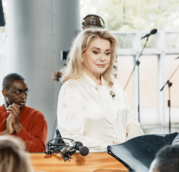 "Je ne répondrai jamais" : Catherine Deneuve déstabilisée par une question très intime au Papotin