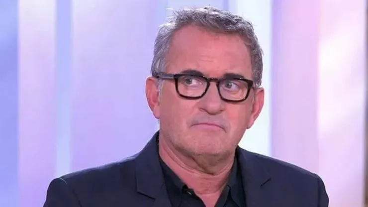 "Il m'a parlé comme à une merde" : un humoriste en froid avec Christophe Dechavanne, dénonce le comportement de l’animateur