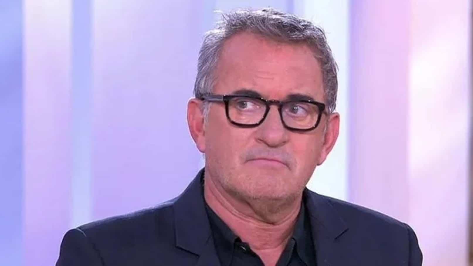 "Il m'a parlé comme à une merde" : un humoriste en froid avec Christophe Dechavanne, dénonce le comportement de l’animateur